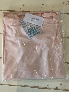 LuLaRoe size 2x new in package Cami beige